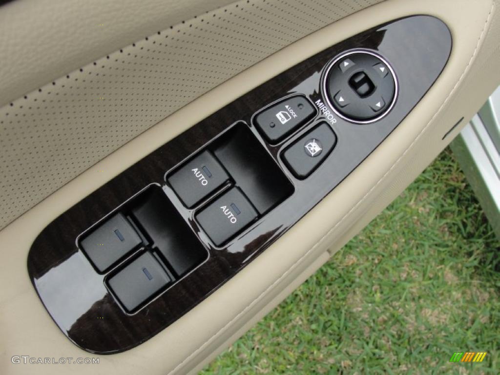 2011 Hyundai Genesis 4.6 Sedan Controls Photo #47262299