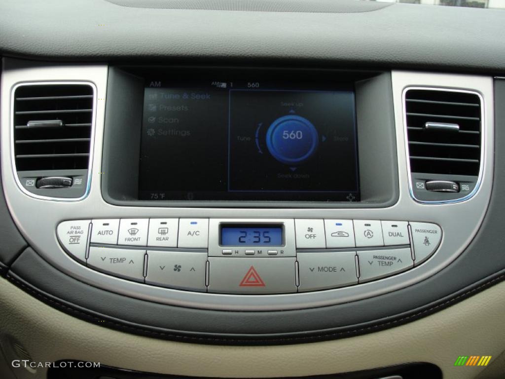 2011 Hyundai Genesis 4.6 Sedan Controls Photo #47262386