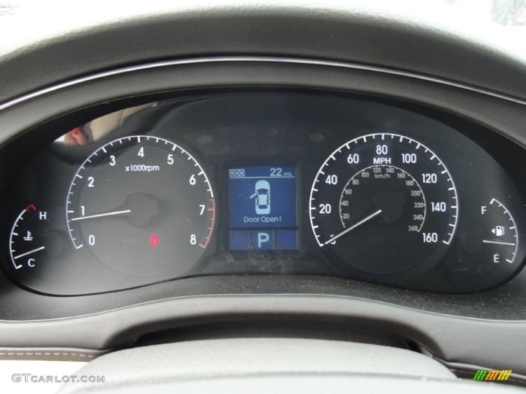 2011 Hyundai Genesis 4.6 Sedan Gauges Photo #47262476
