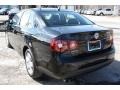 Black - Jetta SE Sedan Photo No. 5