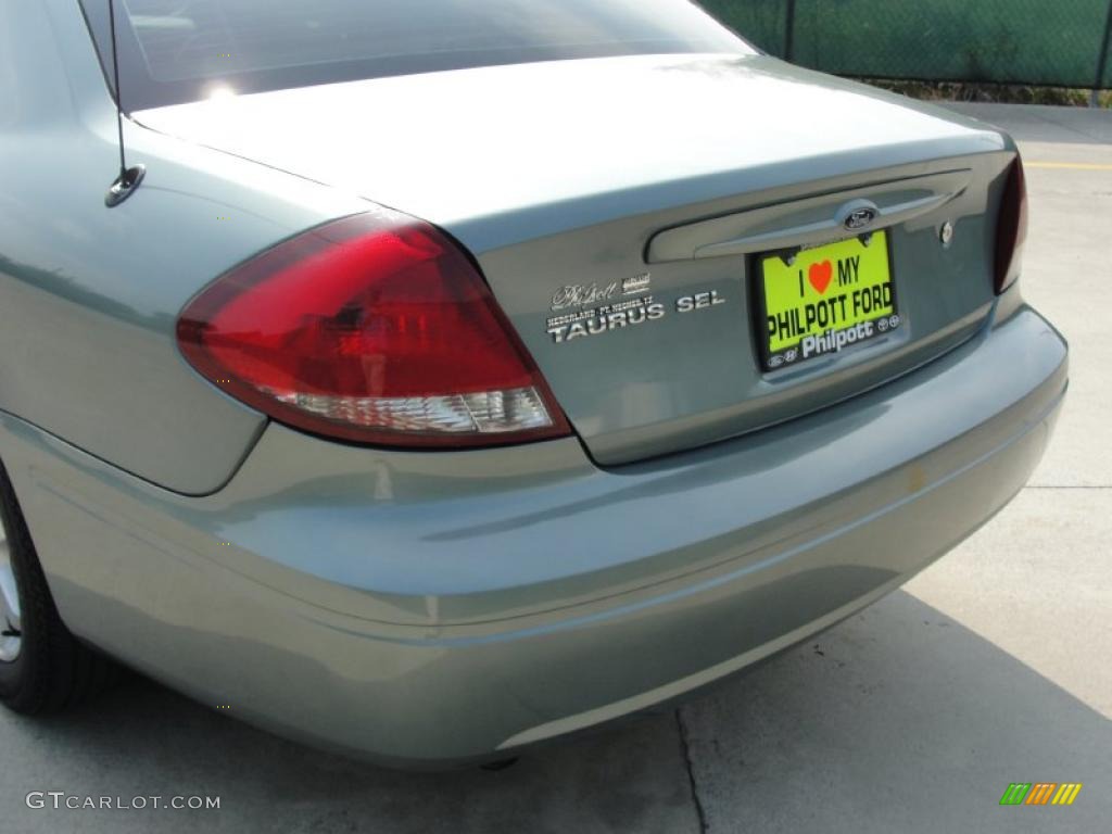 2006 Taurus SEL - Light Tundra Metallic / Medium/Dark Flint Grey photo #20