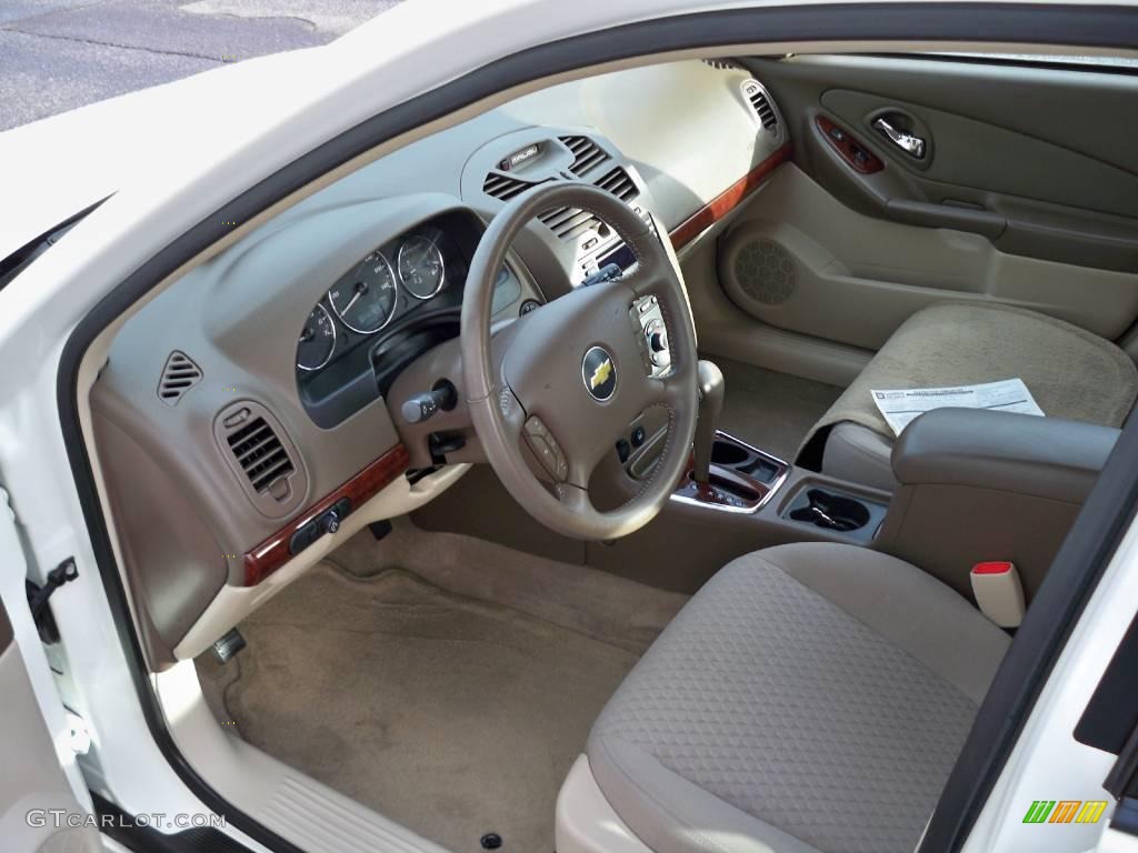 2006 Malibu LT V6 Sedan - White / Cashmere Beige photo #4