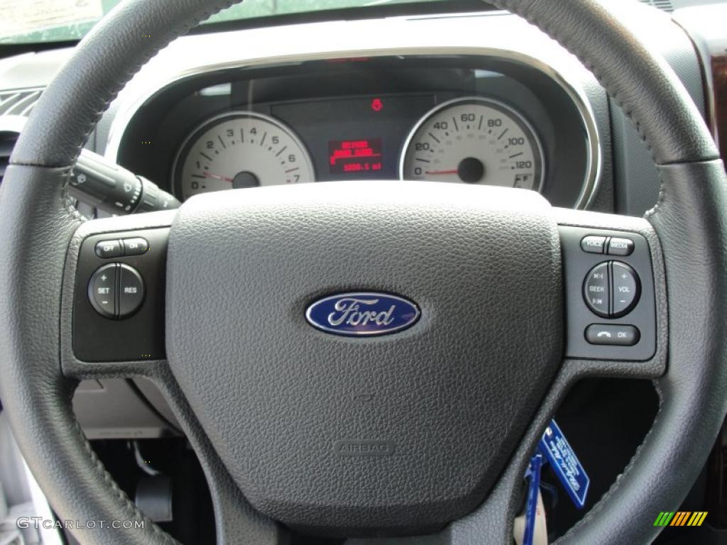 2010 Ford Explorer Limited Controls Photo #47267054