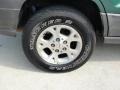 2000 Jeep Grand Cherokee Laredo Wheel and Tire Photo