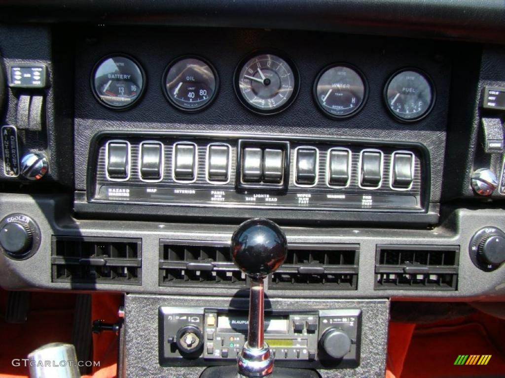 1974 Jaguar XKE Series III Controls Photo #47268611