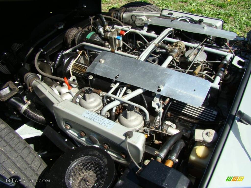 1974 Jaguar XKE Series III 5.3 Liter SOHC 24-Valve V12 Engine Photo #47268992