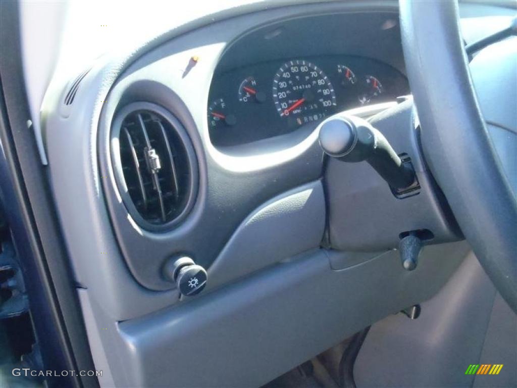 2003 Ford E Series Van E250 Commercial Controls Photo #47269460