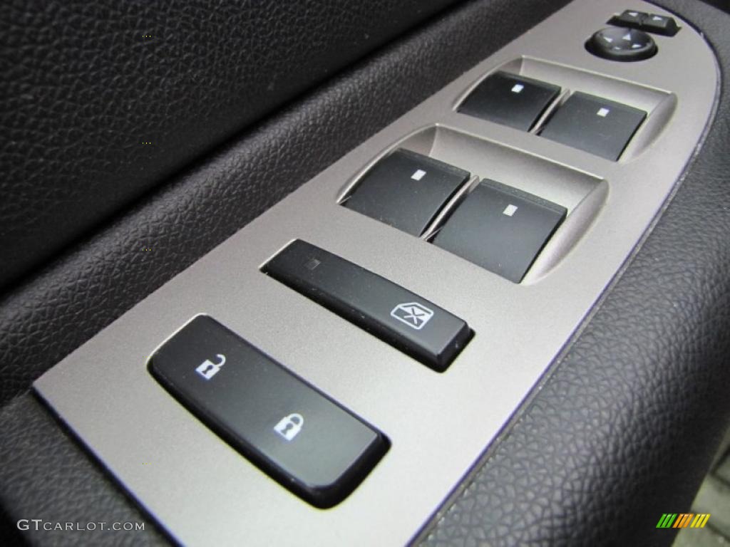 2008 Silverado 1500 LS Crew Cab - Silver Birch Metallic / Dark Titanium photo #12