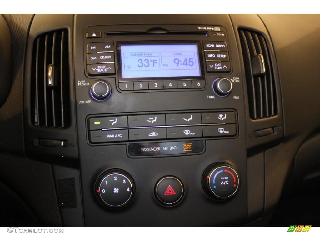 2009 Hyundai Elantra Touring Controls Photo #47270519