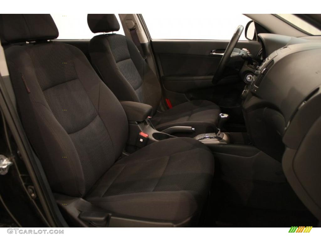 2009 Elantra Touring - Black Pearl / Black photo #13