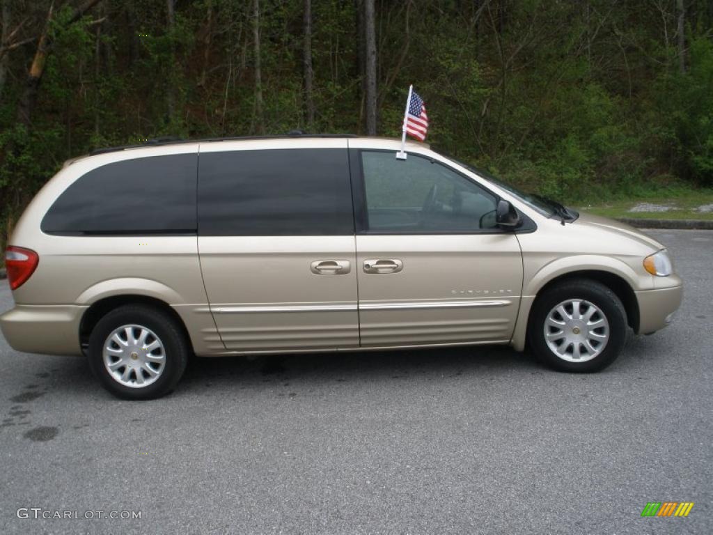 Champagne Pearl 2001 Chrysler Town & Country LXi Exterior Photo #47272211