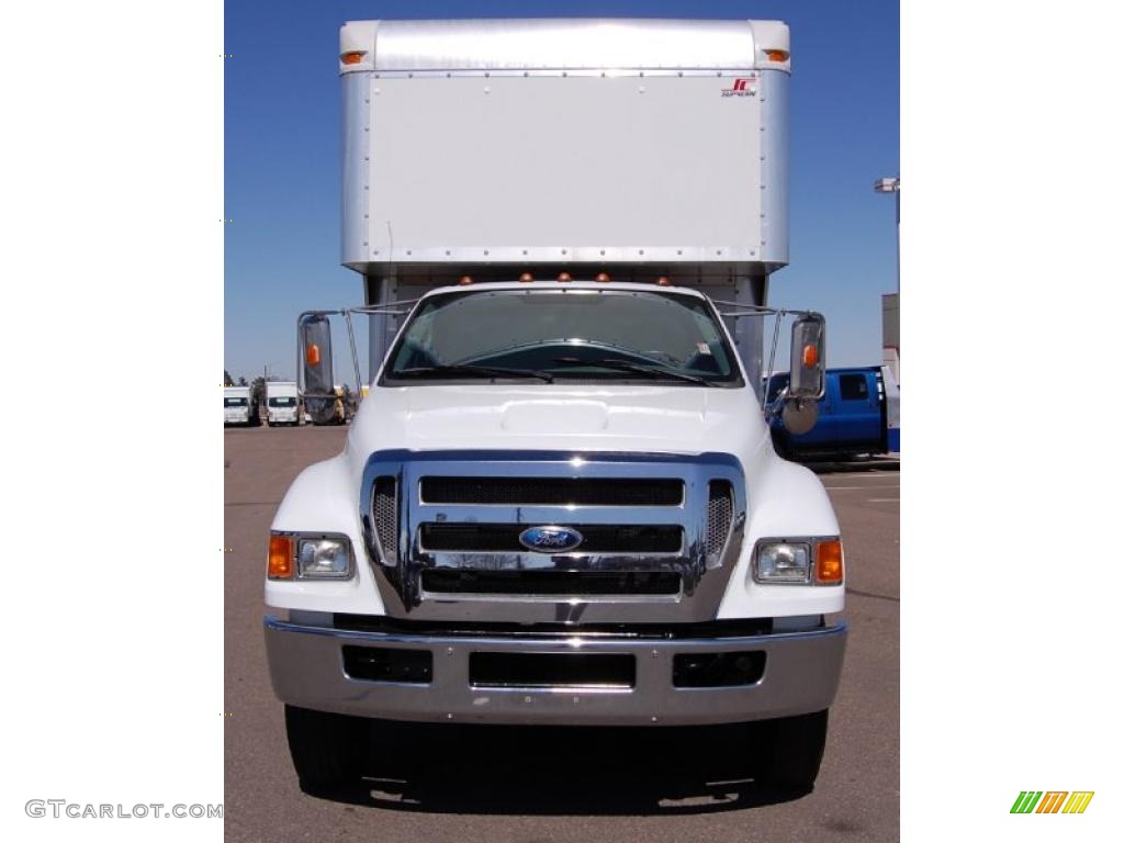 Oxford White 2008 Ford F750 Super Duty XL Chassis Regular Cab Moving Truck Exterior Photo #47272430