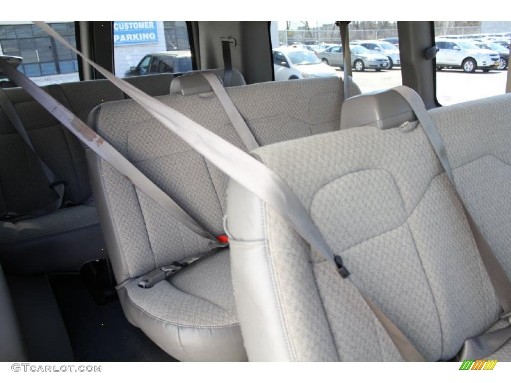 Medium Pewter Interior 2010 Chevrolet Express LS 3500 Passenger Van Photo #47272985