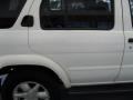 Aspen White Pearl Glow - Pathfinder LE Photo No. 9