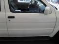 Aspen White Pearl Glow - Pathfinder LE Photo No. 10
