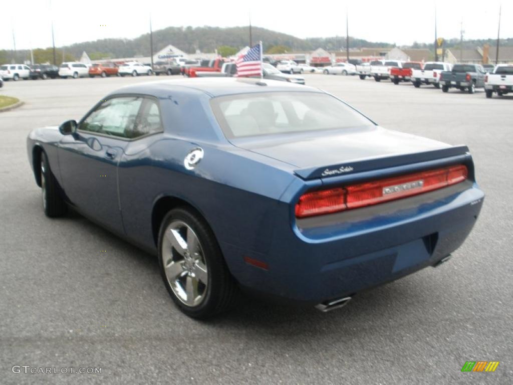 2009 Challenger R/T - Deep Water Blue Pearl Coat / Dark Slate Gray photo #5