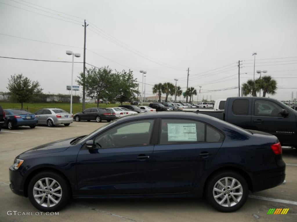 2011 Jetta SE Sedan - Tempest Blue Metallic / Titan Black photo #4