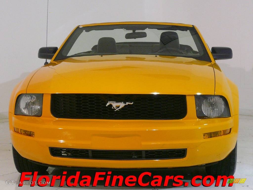 2007 Mustang V6 Premium Convertible - Grabber Orange / Dark Charcoal photo #5