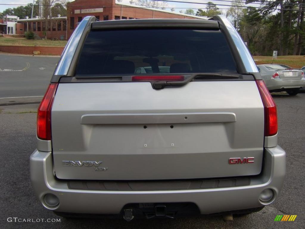 2005 GMC Envoy XUV SLT Exterior Photos