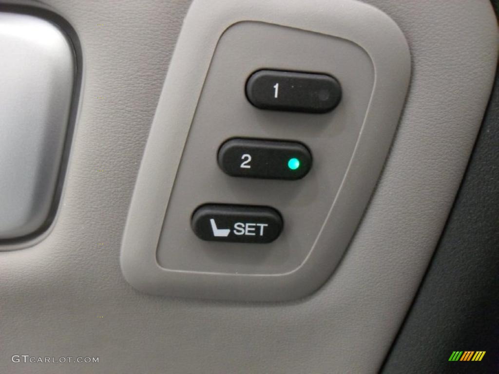 2011 Honda Pilot Touring Controls Photo #47279373