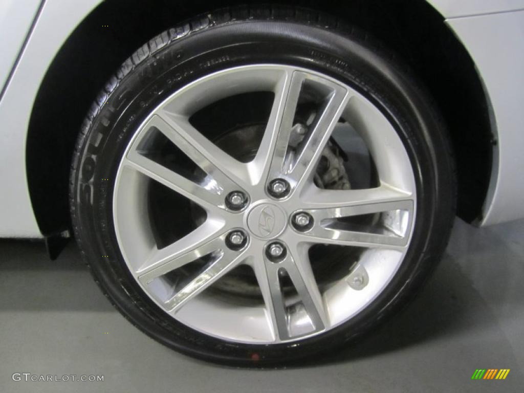2010 Hyundai Elantra Touring SE Wheel Photo #47281026