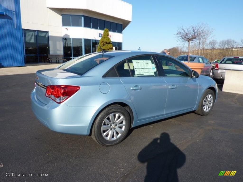 2011 Chevrolet Cruze LS exterior Photo #47281053