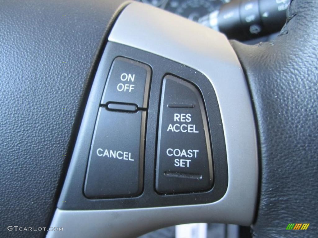 2010 Hyundai Elantra Touring SE Controls Photo #47281230