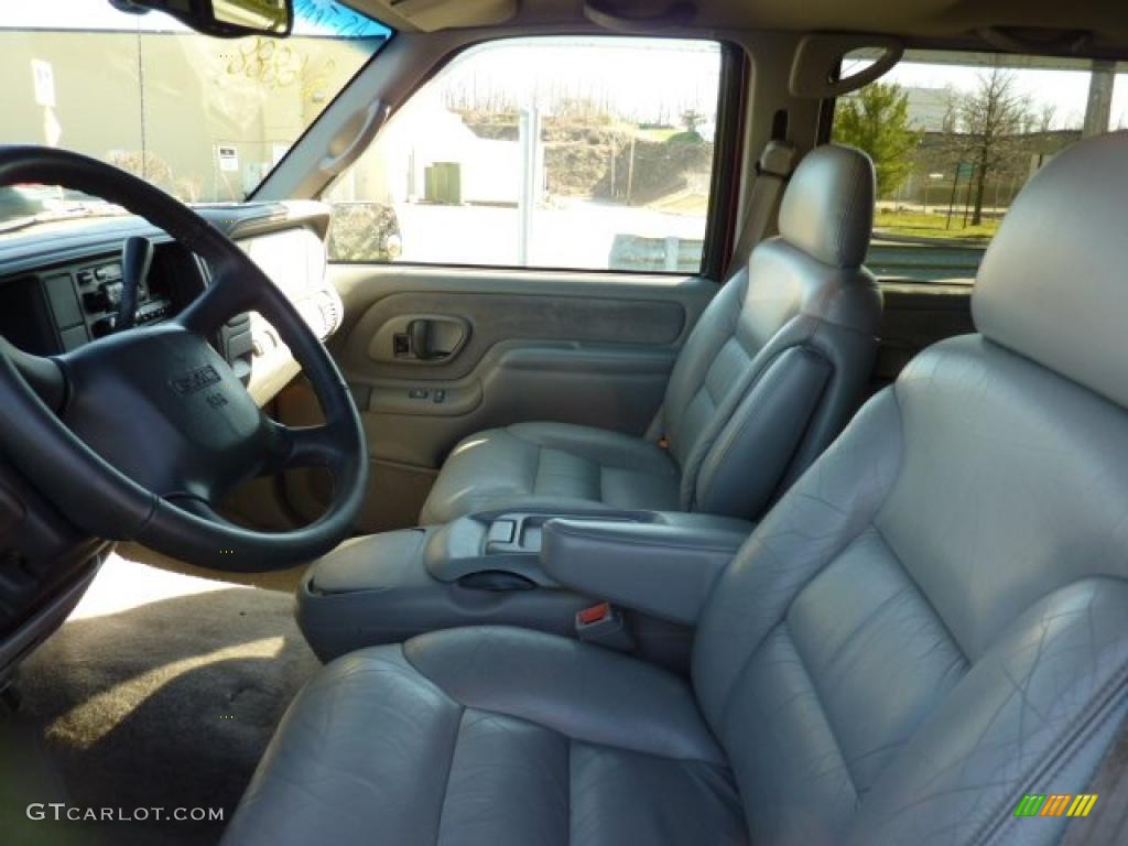 1999 Suburban K1500 4x4 - Dark Toreador Red Metallic / Gray photo #7