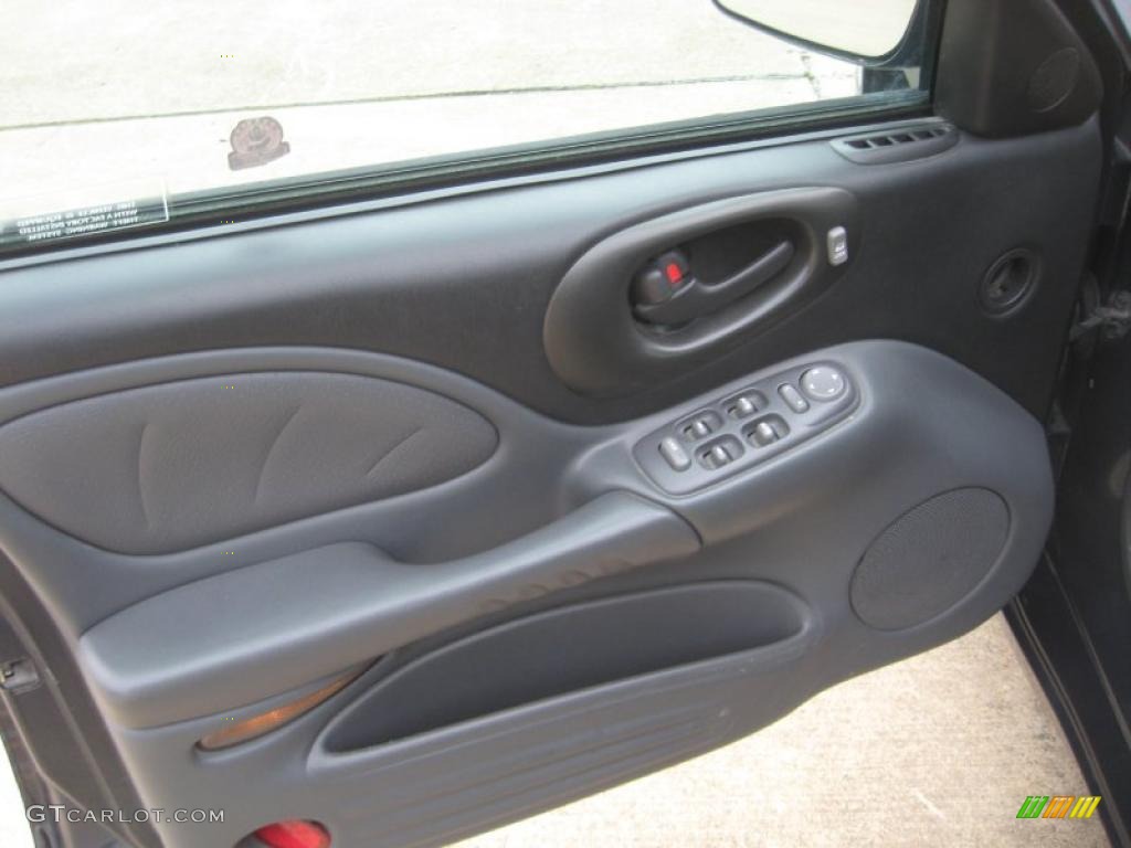 2000 Pontiac Bonneville SE Dark Pewter Door Panel Photo #47282811