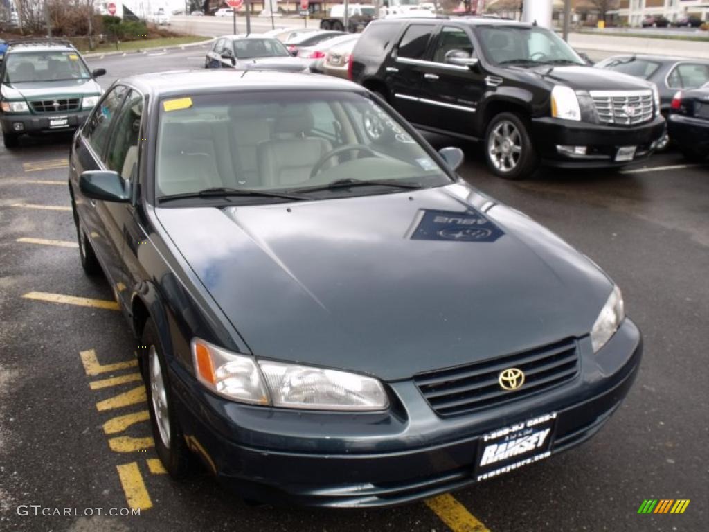 1997 Camry XLE - Classic Green Pearl / Beige photo #7