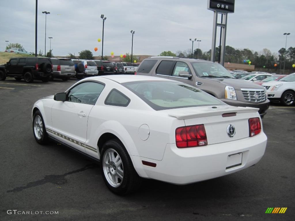 2007 Mustang V6 Premium Coupe - Performance White / Medium Parchment photo #3