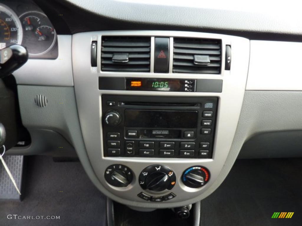 2006 Forenza Sedan - Desert Green Metallic / Grey photo #14