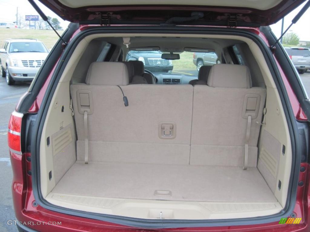 2010 Saturn Outlook XE Trunk Photo #47284494