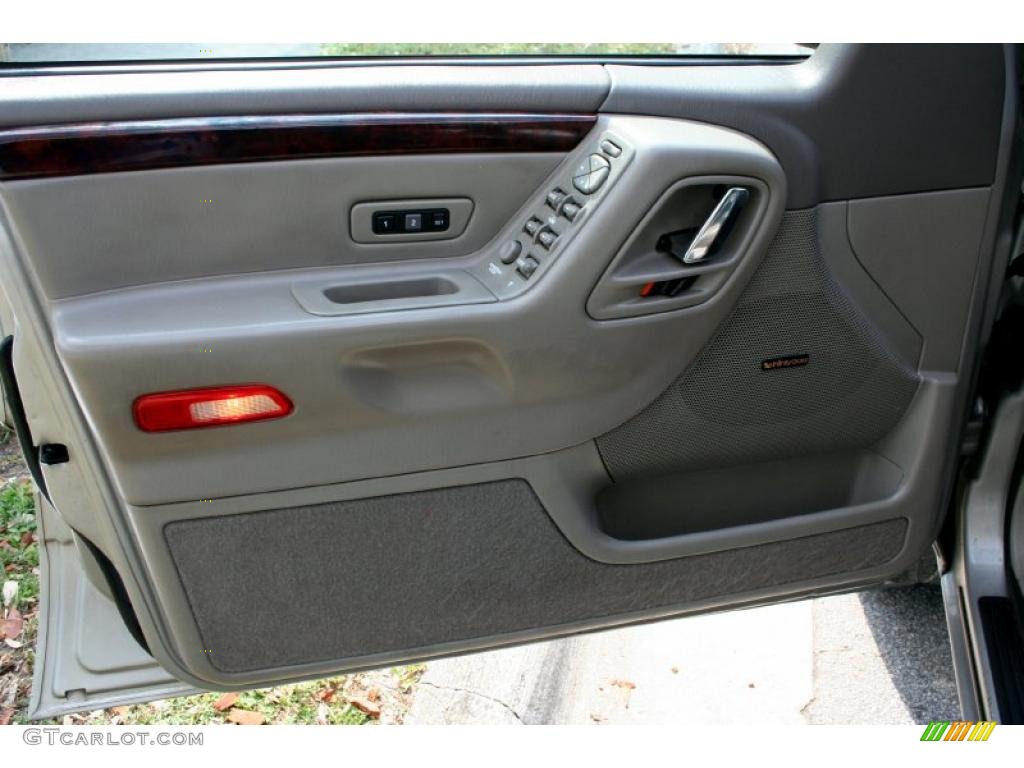 2001 Grand Cherokee Limited 4x4 - Silverstone Metallic / Agate/Light Taupe photo #23