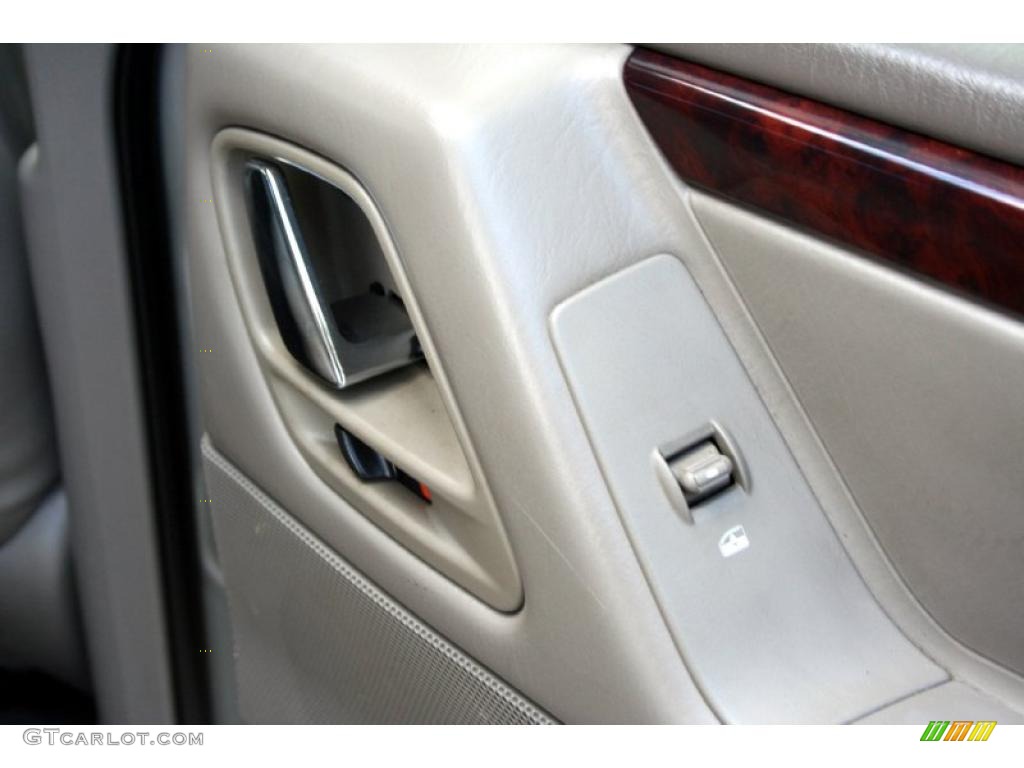 2001 Grand Cherokee Limited 4x4 - Silverstone Metallic / Agate/Light Taupe photo #30