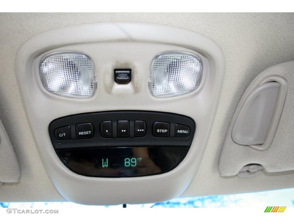 2001 Grand Cherokee Limited 4x4 - Silverstone Metallic / Agate/Light Taupe photo #47