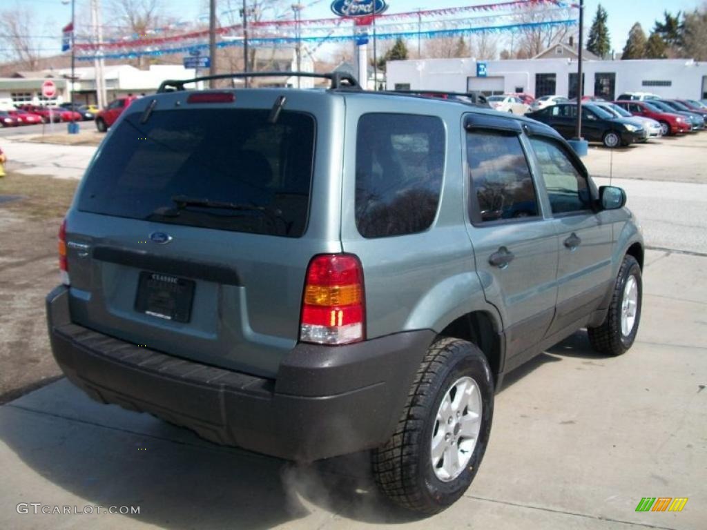 2007 Escape XLT - Titanium Green Metallic / Medium/Dark Flint photo #6