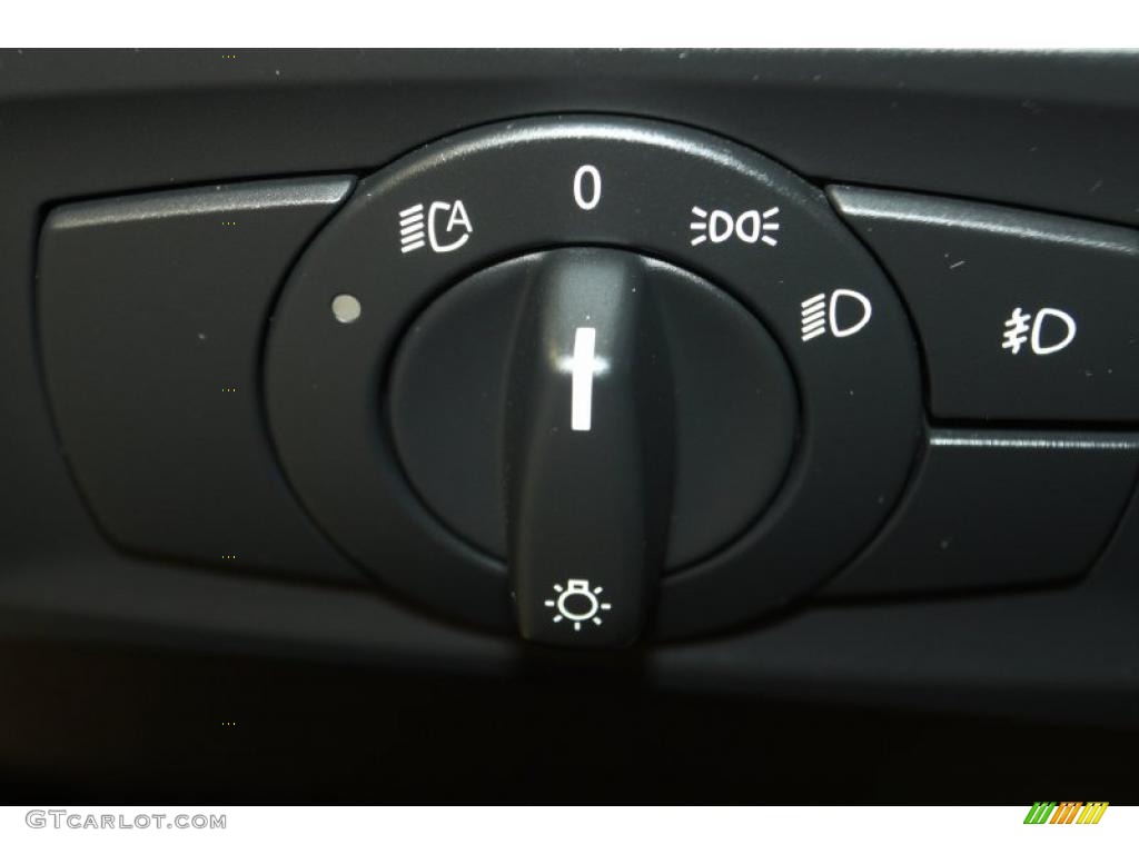 2008 BMW 3 Series 328i Coupe Controls Photo #47289345