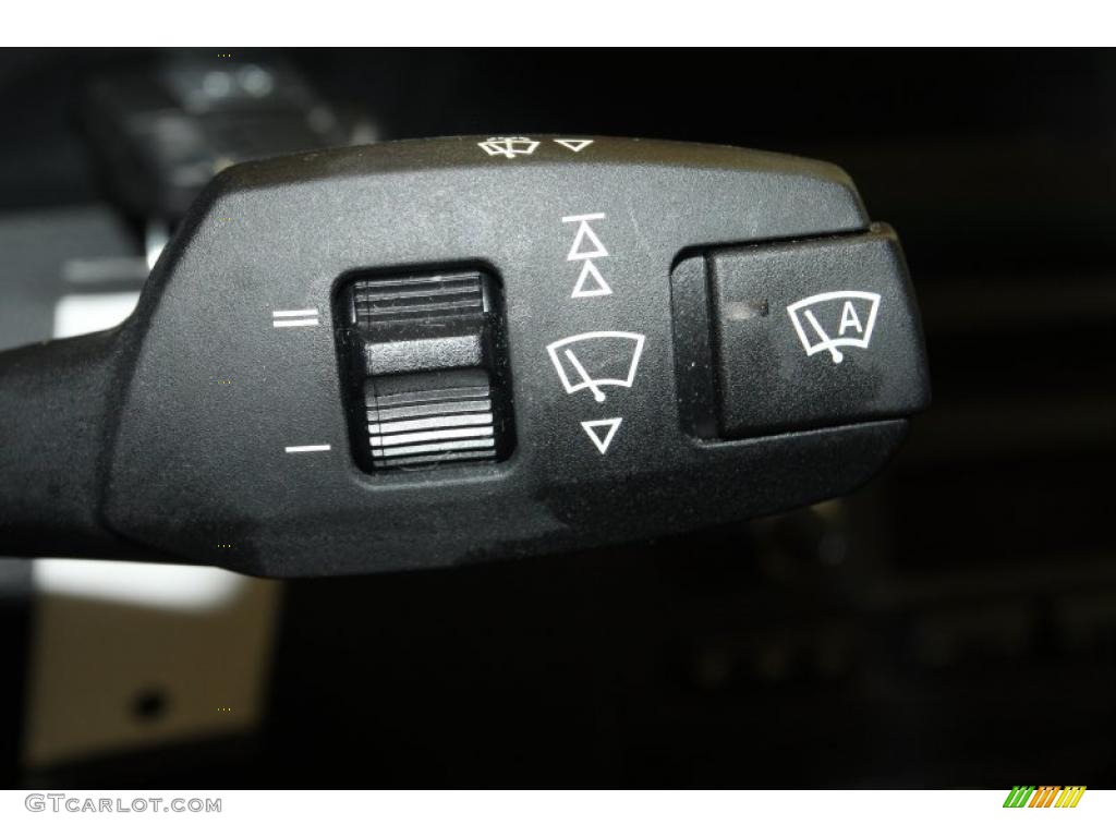 2009 BMW 1 Series 128i Coupe Controls Photo #47289432