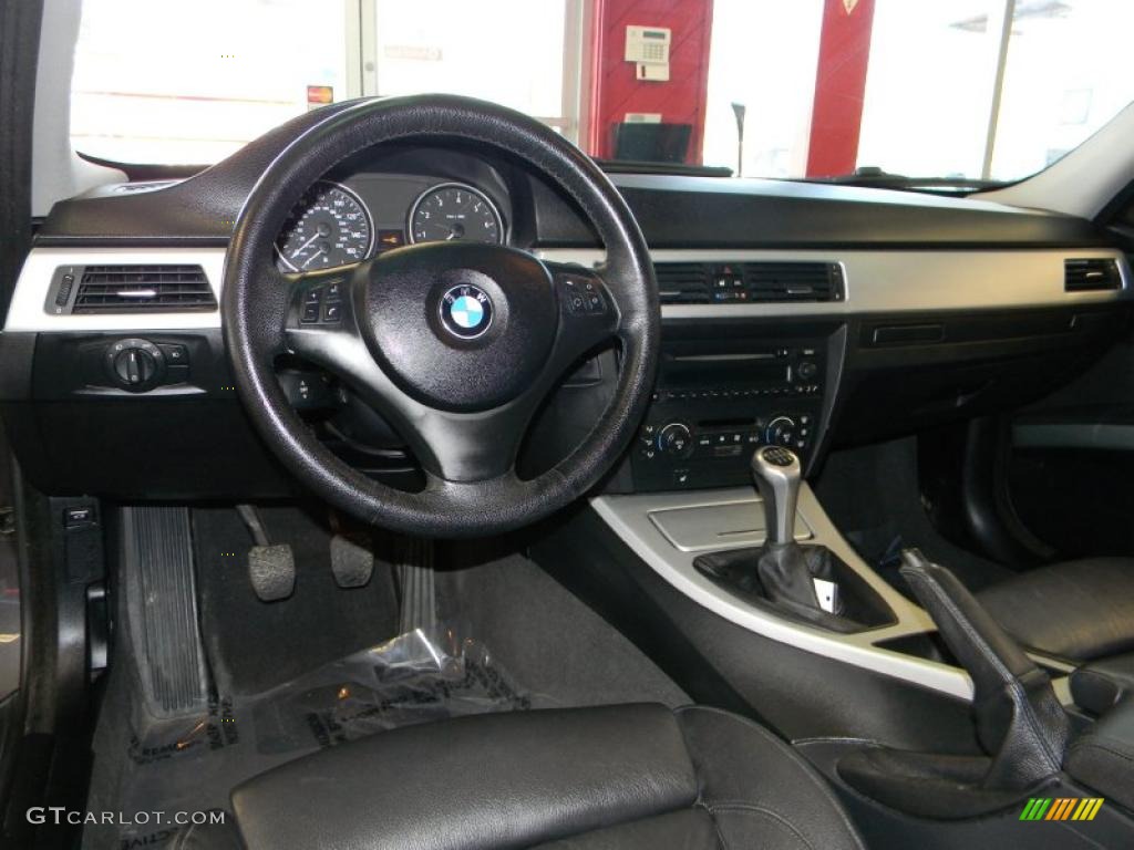 Black Interior 2006 BMW 3 Series 330i Sedan Photo #47290530