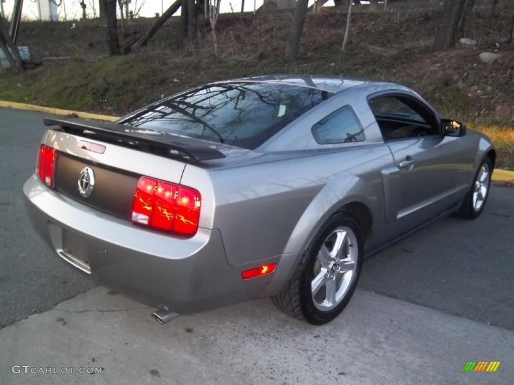 2008 Mustang V6 Deluxe Coupe - Alloy Metallic / Dark Charcoal photo #6
