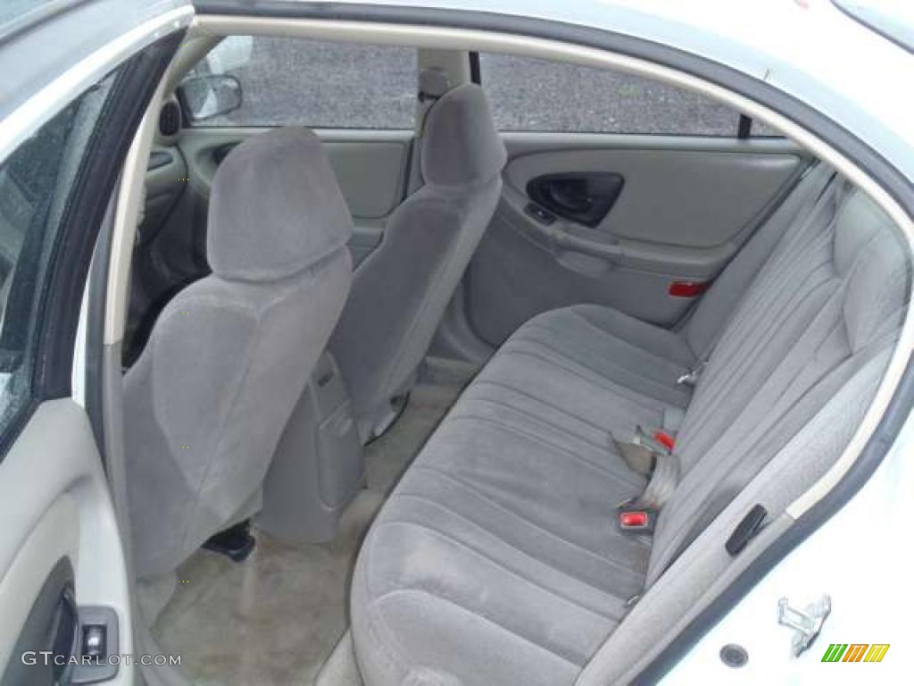Gray Interior 2005 Chevrolet Classic Standard Classic Model Photo #47294954