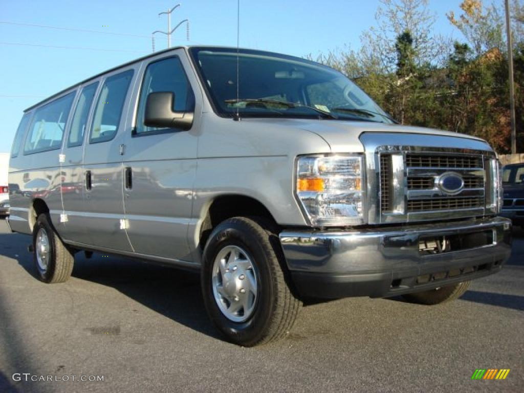 Ingot Silver Metallic 2010 Ford E Series Van E350 XLT Passenger Extended Exterior Photo #47295728
