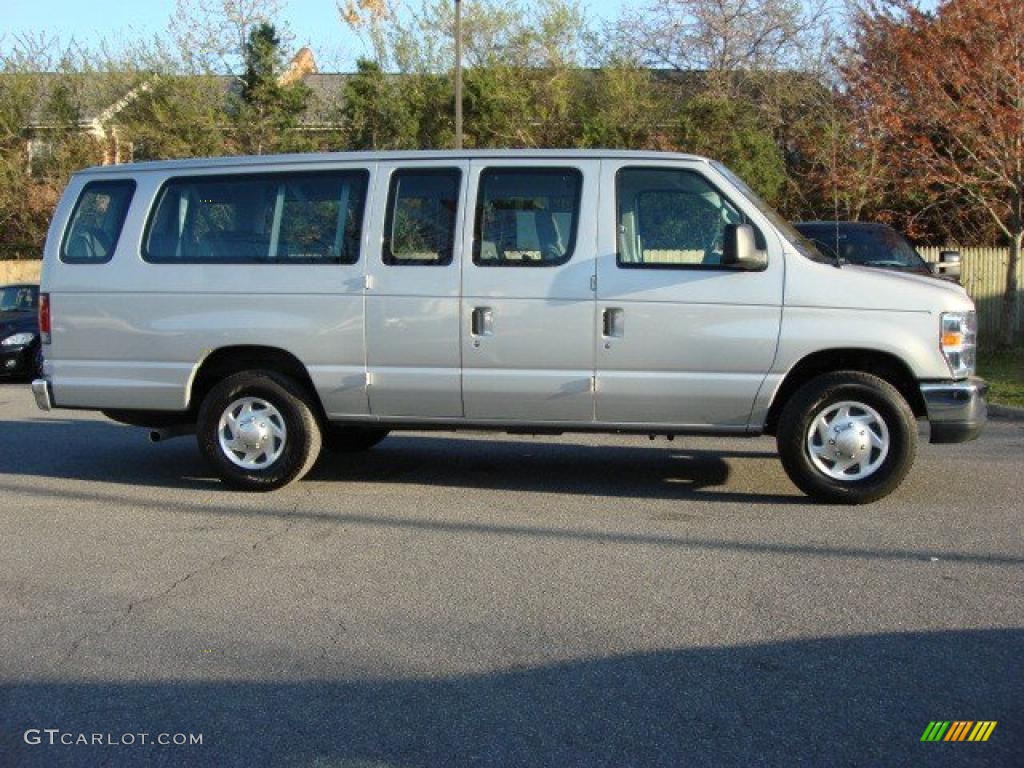 Ingot Silver Metallic 2010 Ford E Series Van E350 XLT Passenger Extended Exterior Photo #47295758