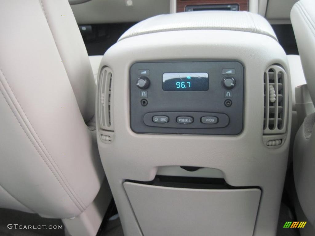 2004 Cadillac Escalade EXT AWD Controls Photo #47295803