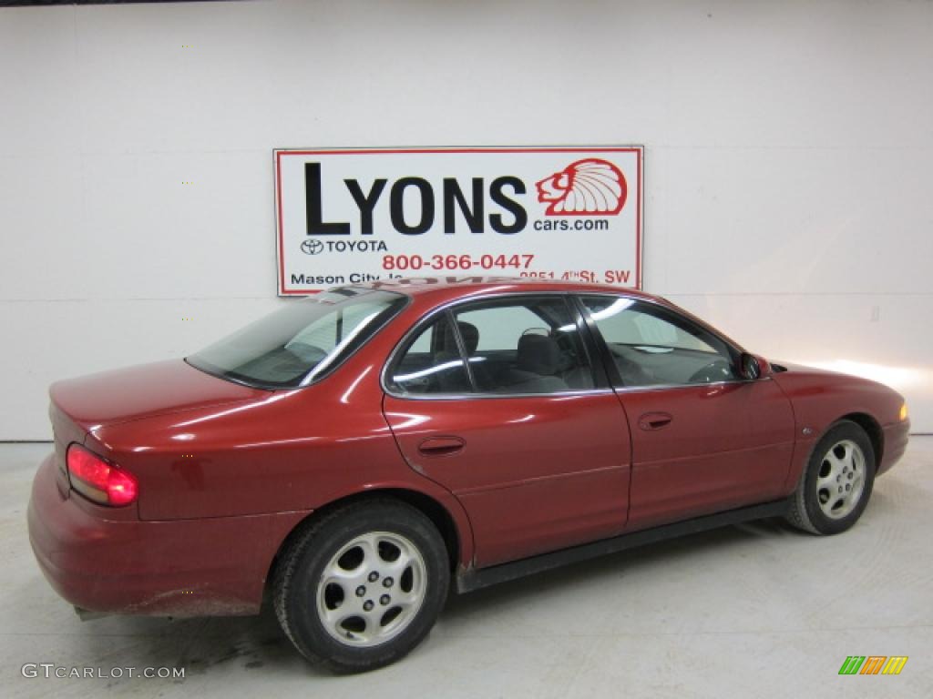 1999 Intrigue GL - Crimson Red Metallic / Dark Gray photo #12
