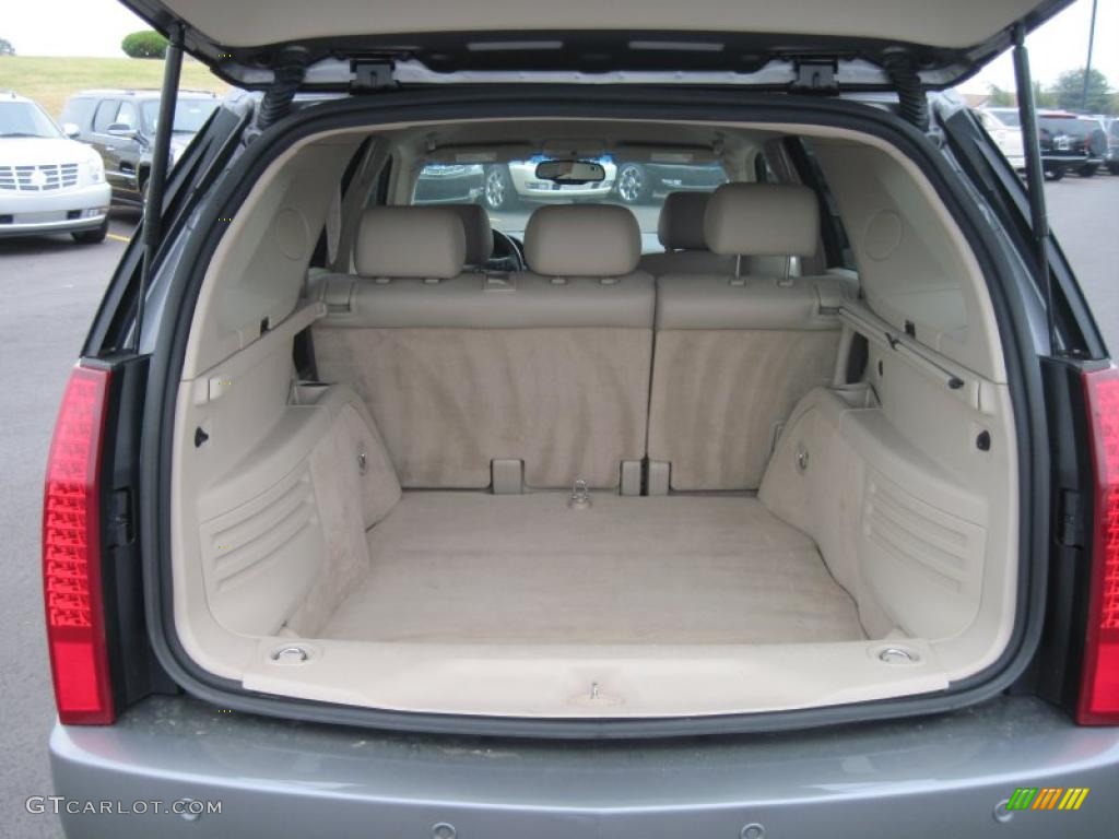 2005 Cadillac SRX V6 Trunk Photo #47296799