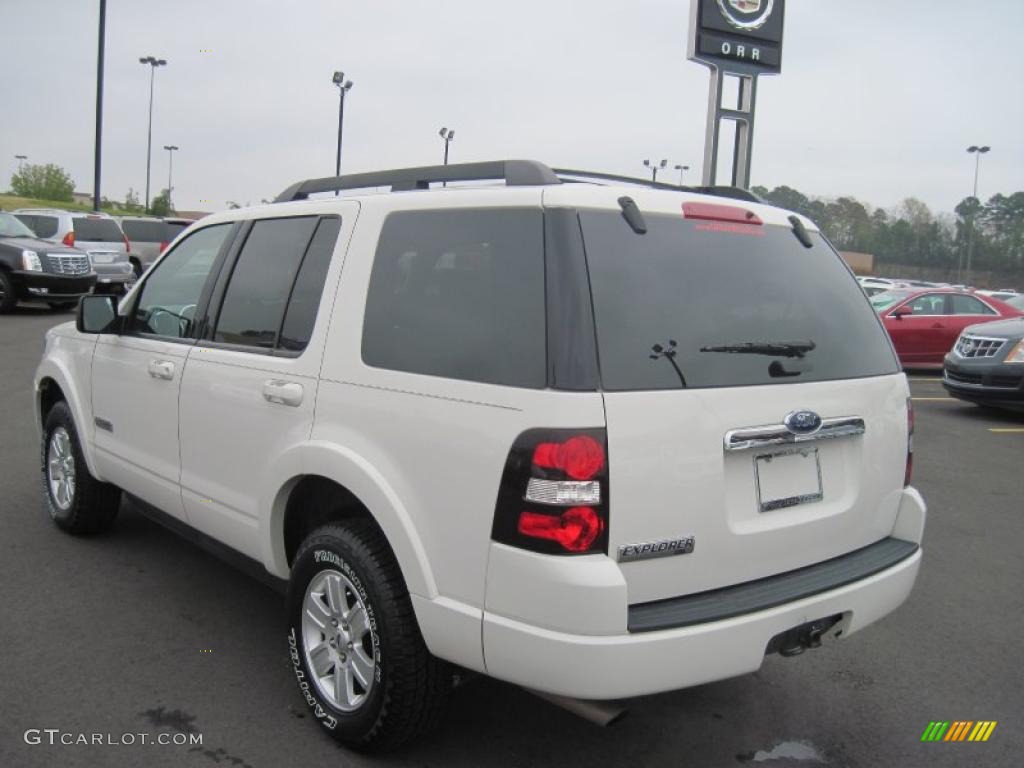 2008 Explorer XLT - White Suede / Black/Camel photo #3