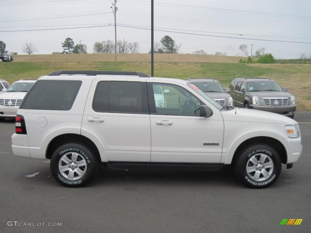 2008 Explorer XLT - White Suede / Black/Camel photo #6