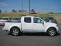 Avalanche White - Frontier LE Crew Cab Photo No. 6